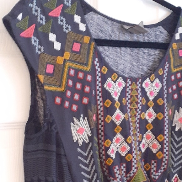 Tunic - Picture 2 of 3